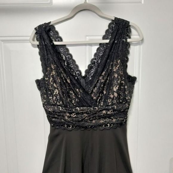 Women's Black Lace V-Neck High Low Dress M - Picture 6 of 6